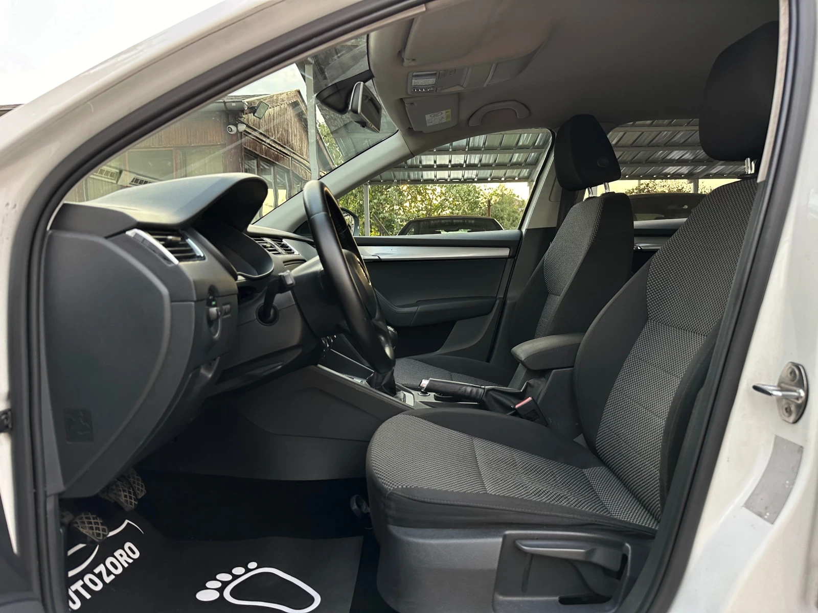 Skoda Octavia 1.6D* * 2015 | Mobile.bg   11