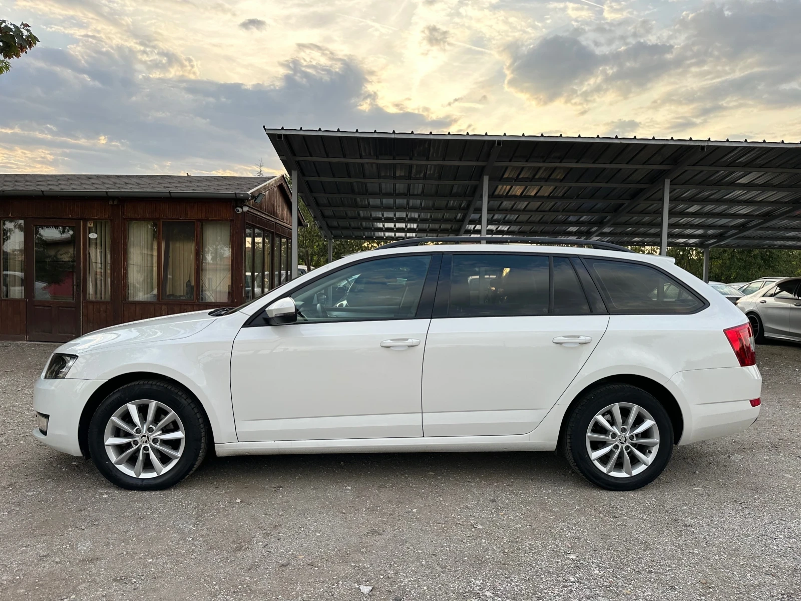 Skoda Octavia 1.6D* ЛИЗИНГ* 2015г - изображение 7