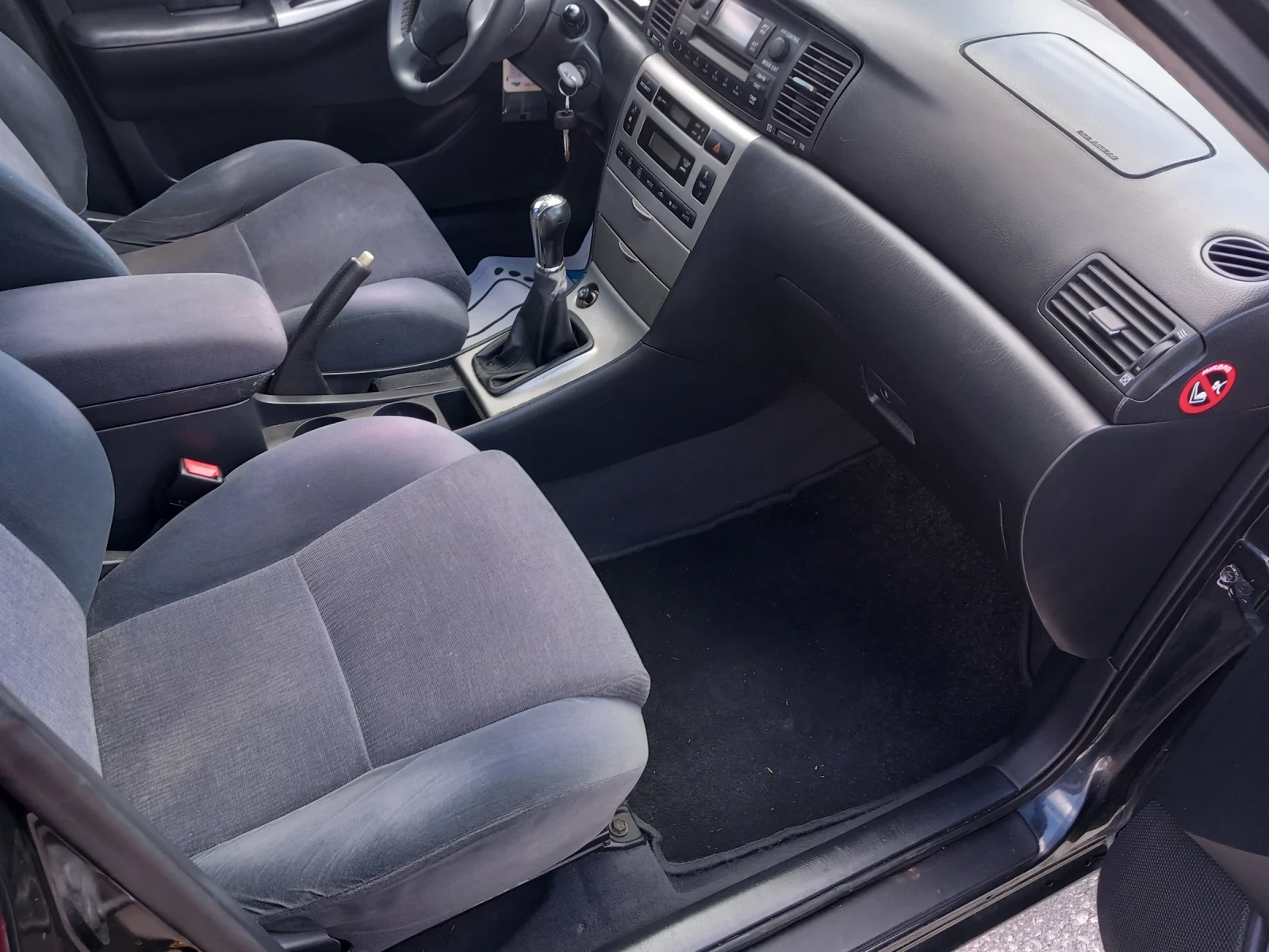 Toyota Corolla 2.0 D4D 90ks - изображение 6