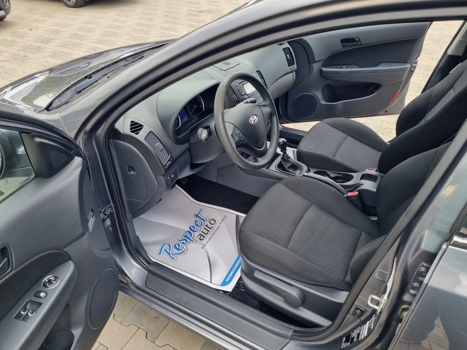 Hyundai I30 1.6CRDi-90кс ОБСЛУЖЕН 2010г. EURO 4 - изображение 7