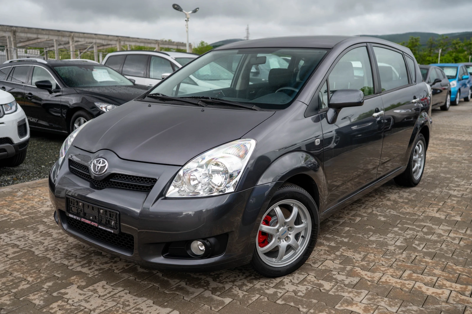 Toyota Corolla verso 1.8* фейслифт* 2008г - изображение 2