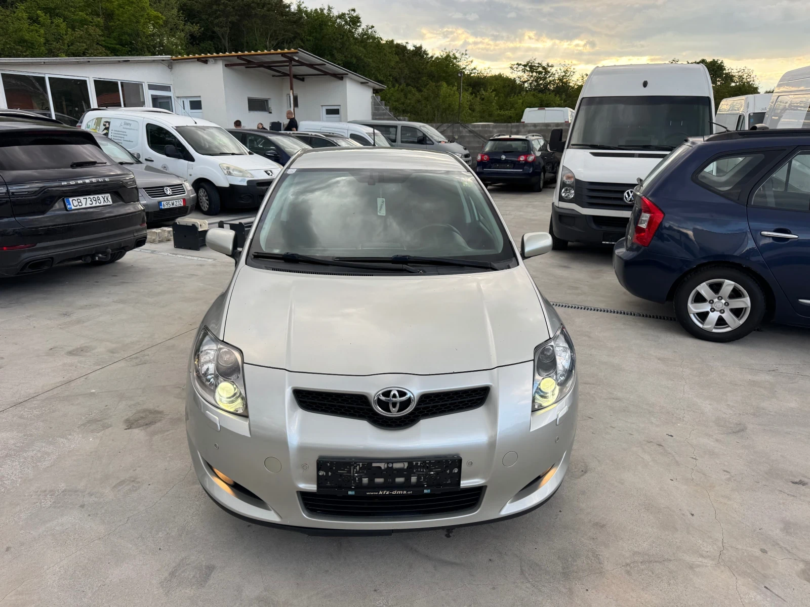 Toyota Auris 2.2 D-4D FULL ЛИЗИНГ - изображение 2