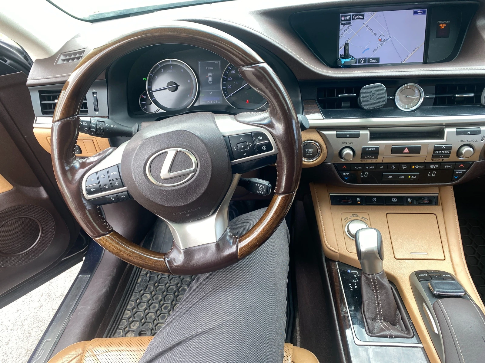 Lexus ES 350 * ЦЕНА ДО БЪЛГАРИЯ* (CARFAX) - изображение 9