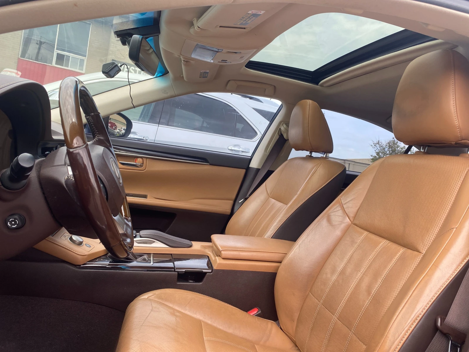 Lexus ES 350 * ЦЕНА ДО БЪЛГАРИЯ* (CARFAX) - изображение 8