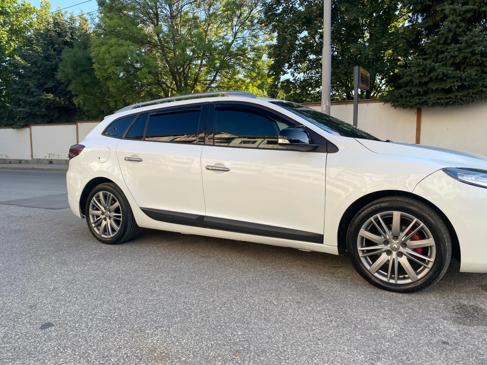 Renault Megane 1.5 - изображение 3