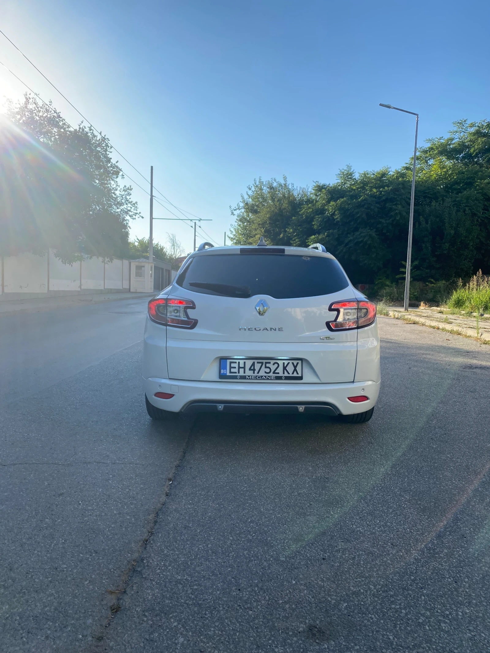 Renault Megane 1.5 - изображение 6
