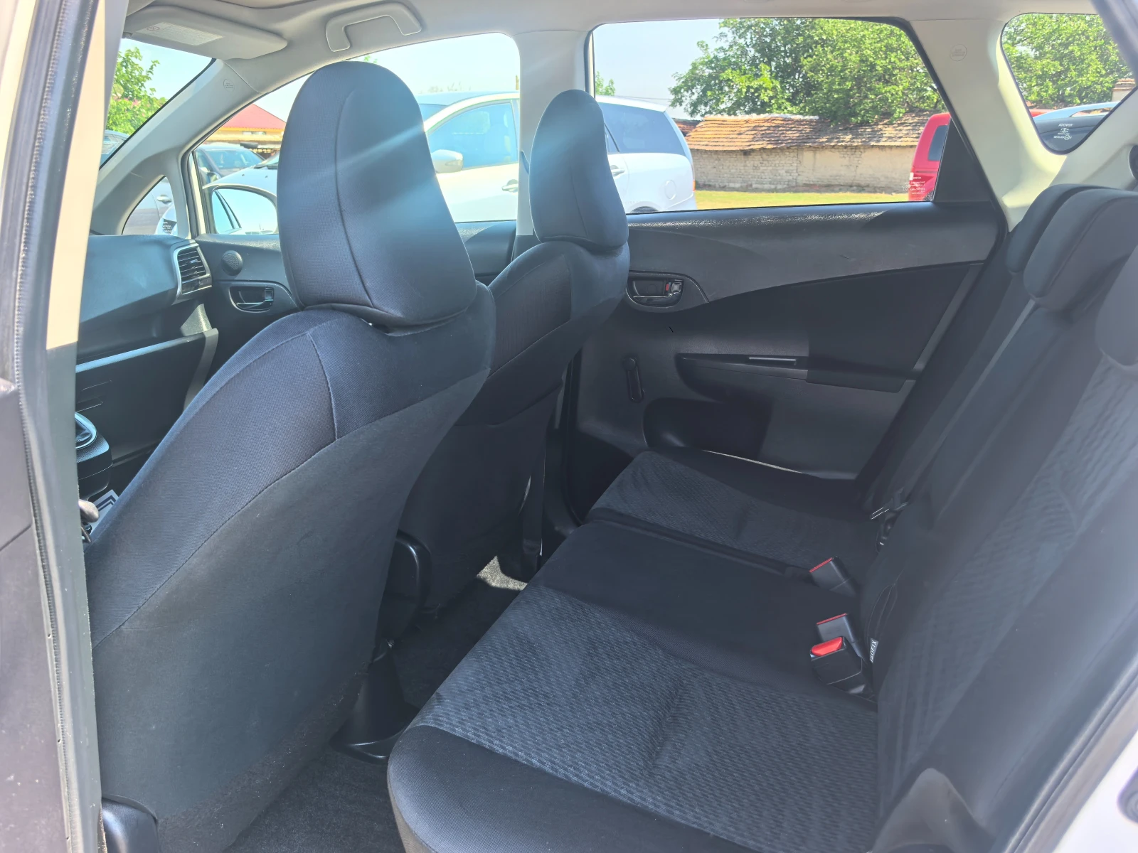 Toyota Verso S 1.4 D4D - изображение 10