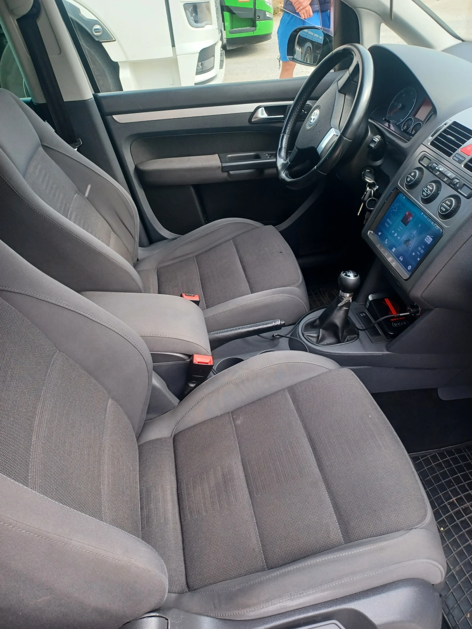 VW Touran 2.0tdi - изображение 9