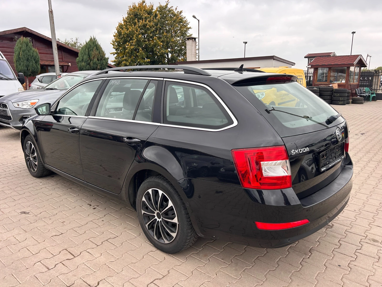 Skoda Octavia 2.0TDI AVTOMAT/NAVI EURO 5 - изображение 7