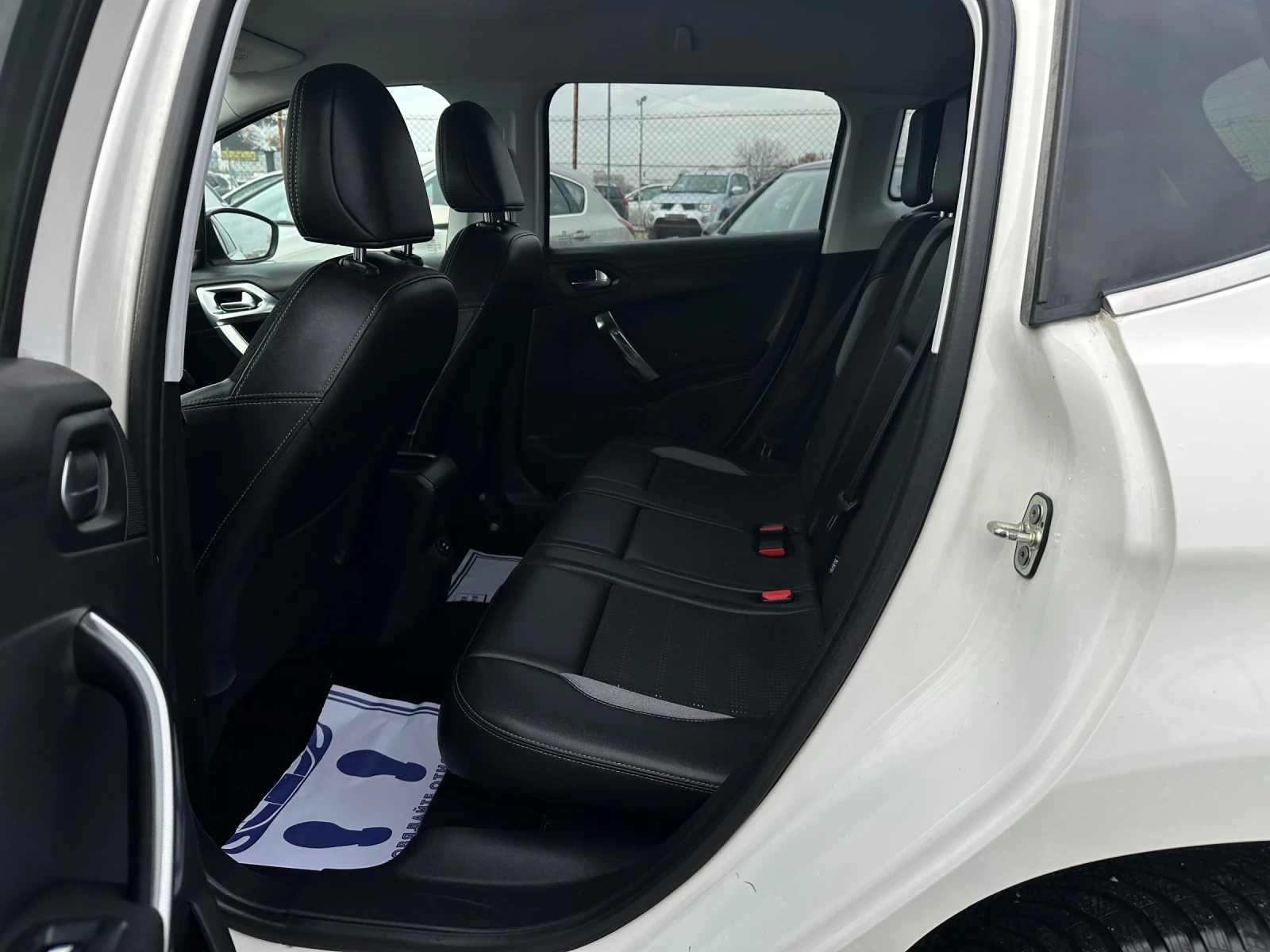 Peugeot 2008 1.6e-HDi * ALLURE*  - изображение 8