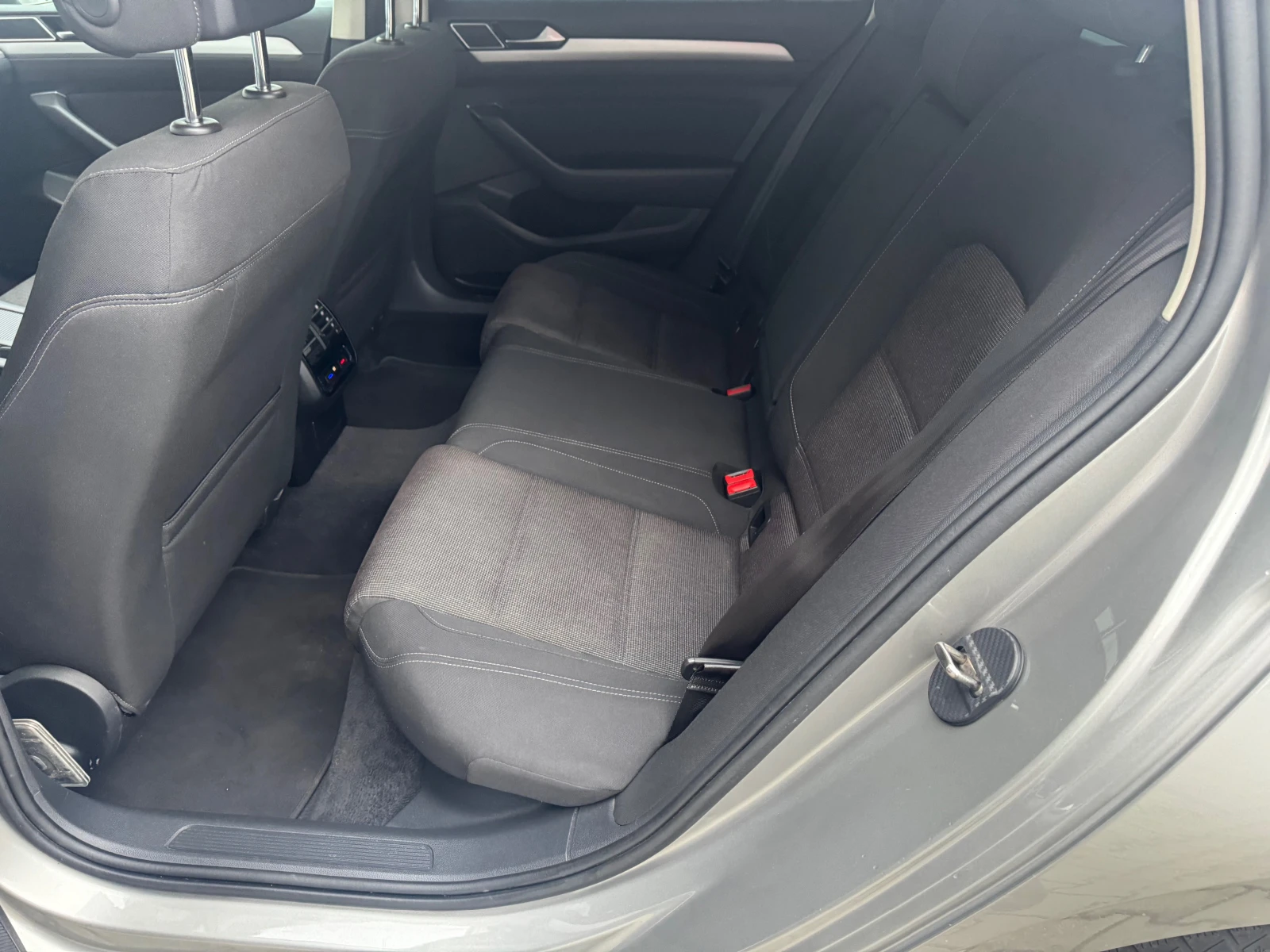 VW Passat 2.0tdi DSG, 150ps, �����, ����, �����, ����, ����6 | Mobile.bg � ����������� 14