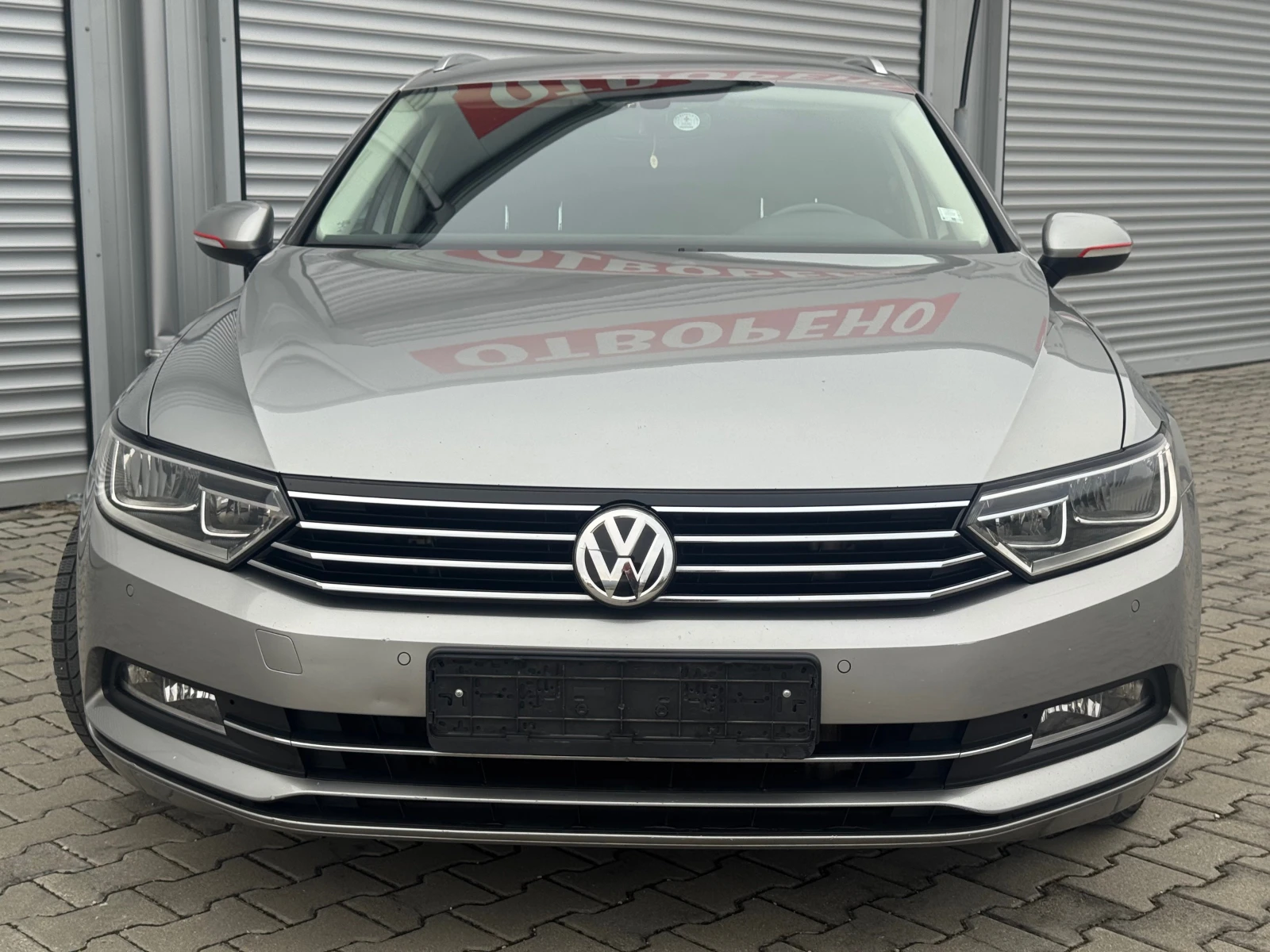 VW Passat 2.0tdi DSG, 150ps, темпо, нави, мулти, борд, евро6 - изображение 2