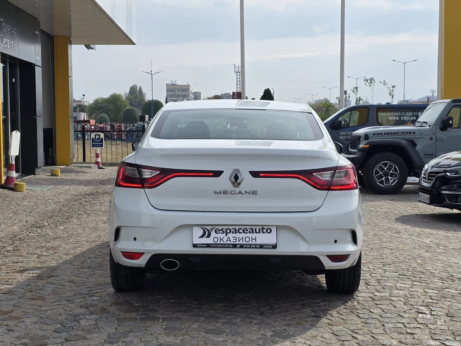 Renault Megane 1.3TCe 140 к.с./Life - изображение 6