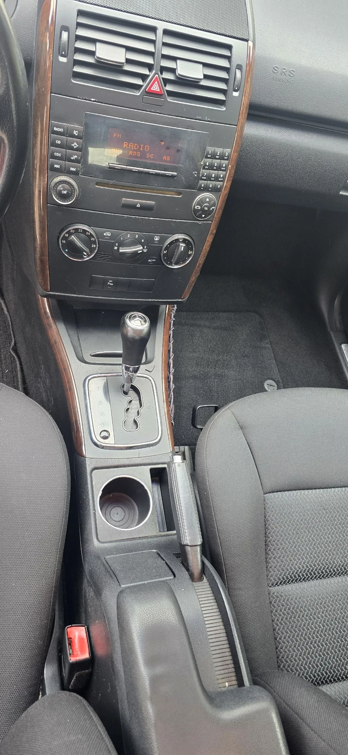 Mercedes-Benz A 200 2.0i, 136к. АВТОМАТ, снимка 14 - Автомобили и джипове - 53850291