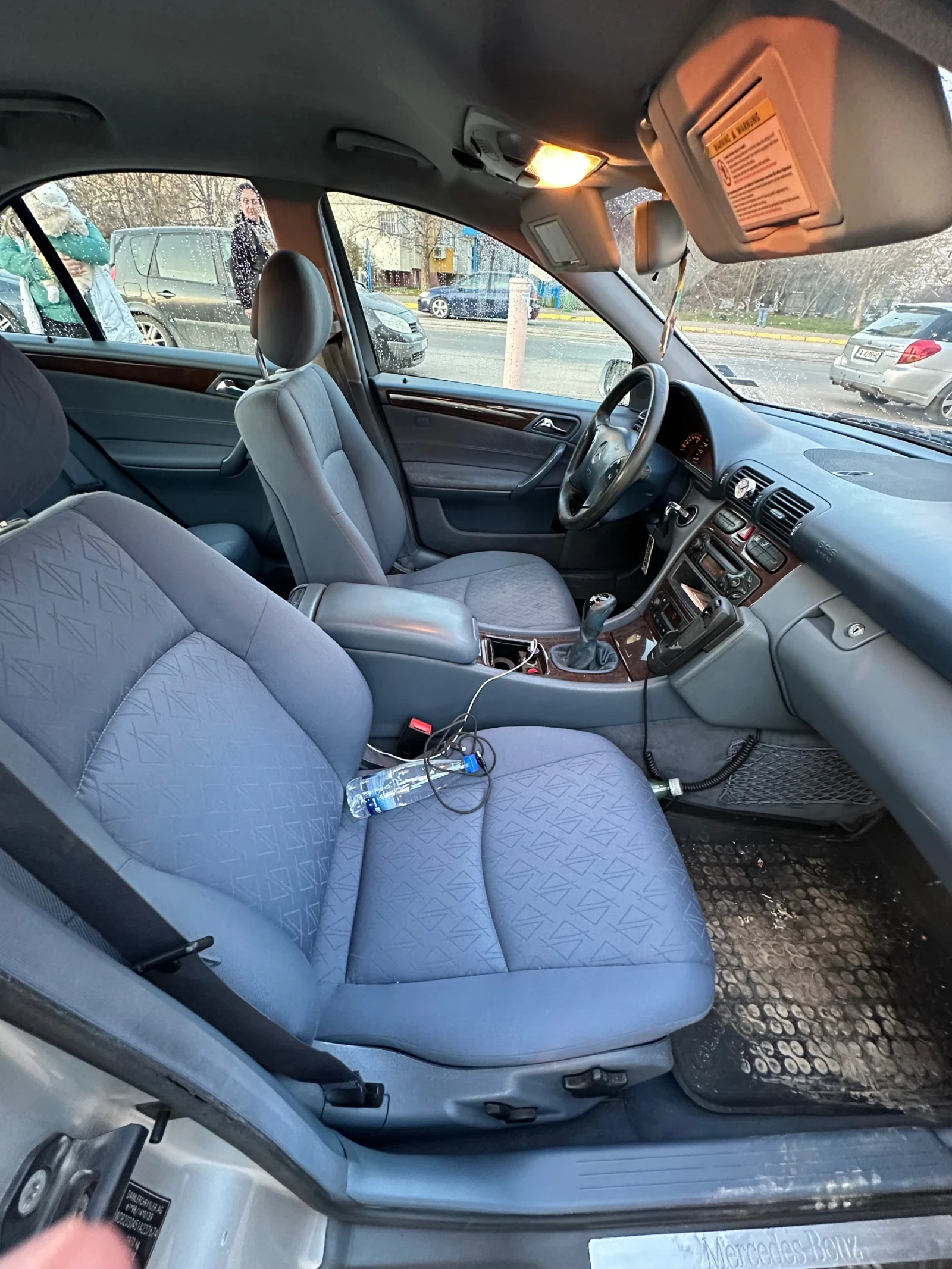 Mercedes-Benz C 200, снимка 11 - Автомобили и джипове - 53907086