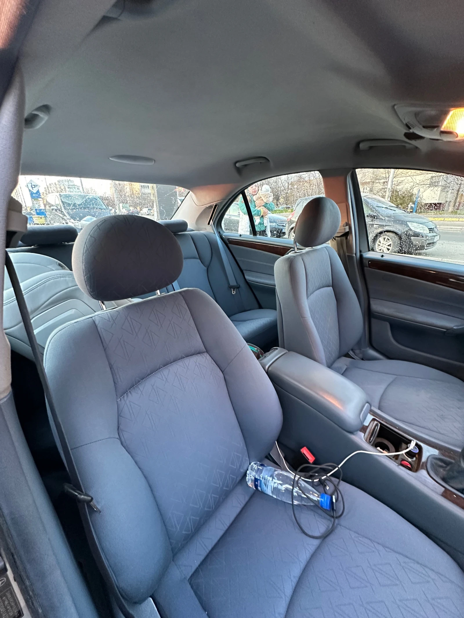 Mercedes-Benz C 200, снимка 10 - Автомобили и джипове - 53907086