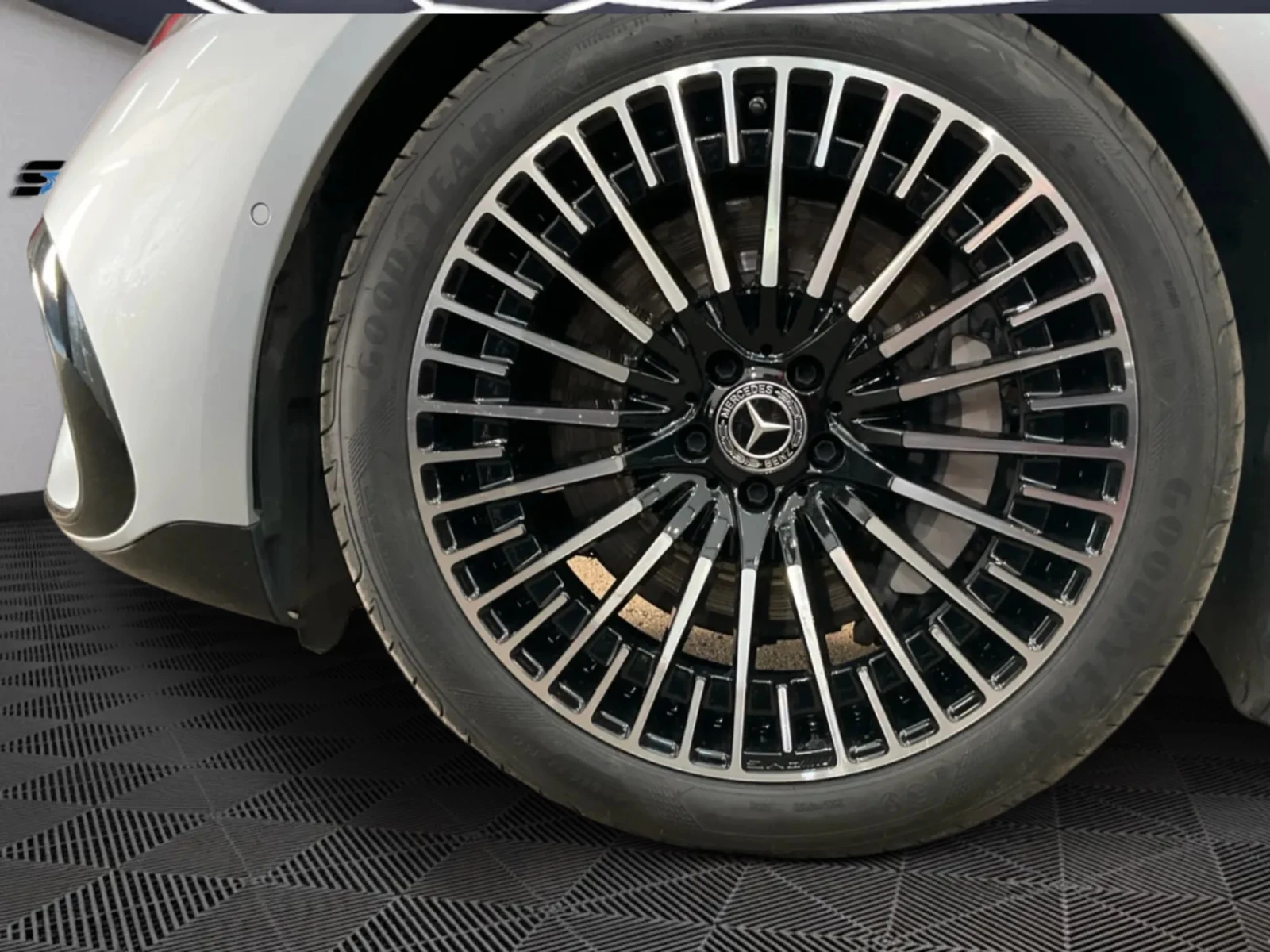 Mercedes-Benz EQS 580 EDITION1 AMG-PACKET 4MATIC HUD ПАНОРАМА FULL, снимка 16 - Автомобили и джипове - 53958776