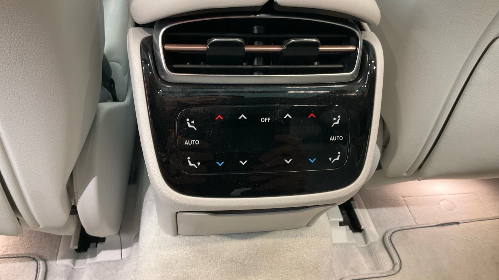 Mercedes-Benz EQS 580 EDITION1 AMG-PACKET 4MATIC HUD ПАНОРАМА FULL, снимка 11 - Автомобили и джипове - 53958776