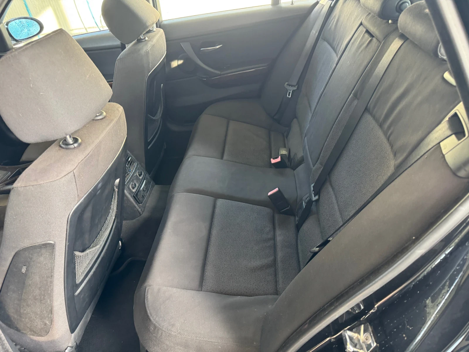 BMW 320 2.0d 163к.с., снимка 10 - Автомобили и джипове - 53988694