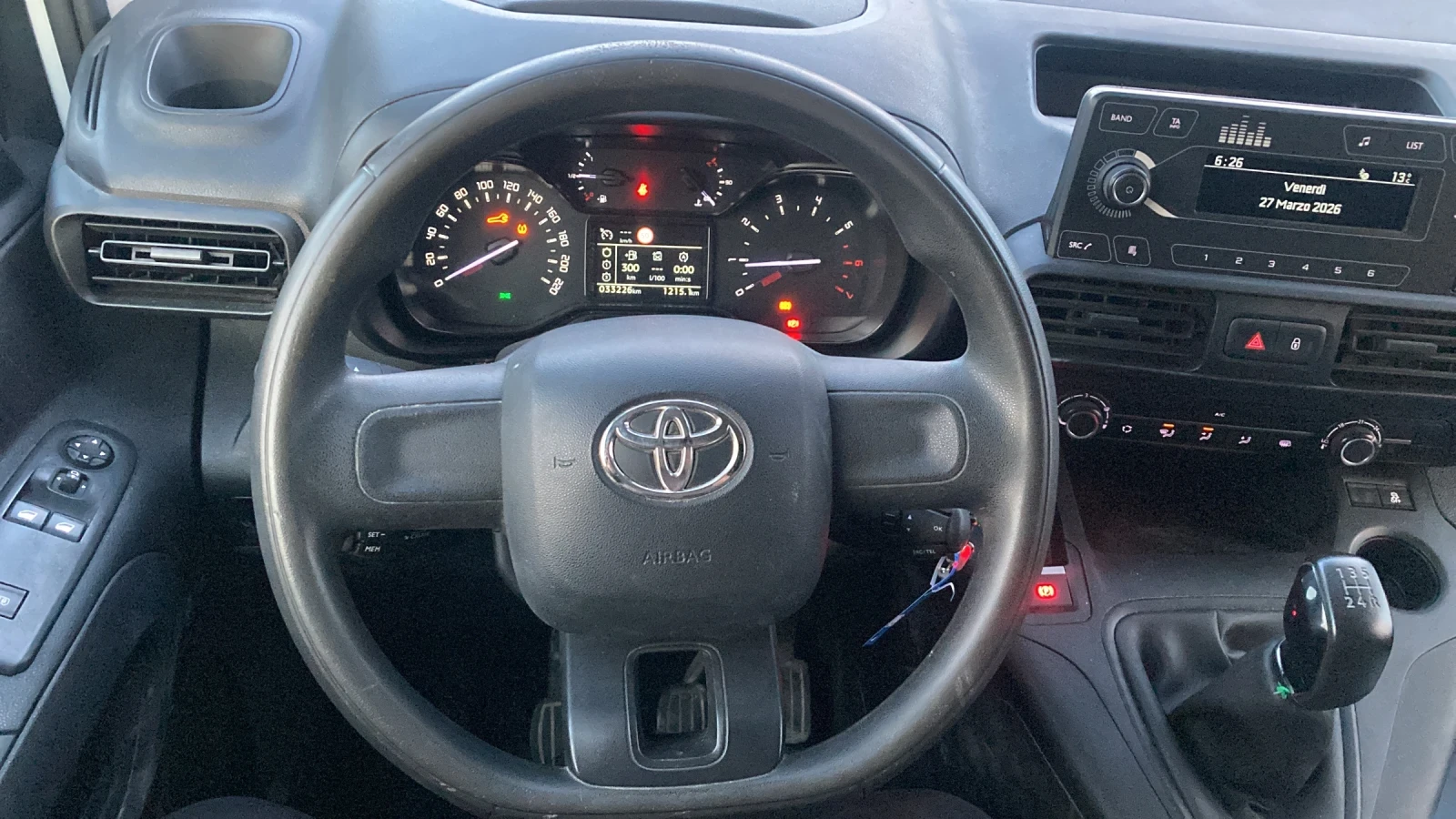 Toyota Proace City 1.5 Disel 102ks 33000 km Evro 6, снимка 9 - Автомобили и джипове - 54035538