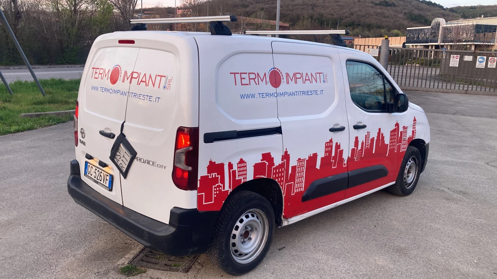 Toyota Proace City 1.5 Disel 102ks 33000 km Evro 6, снимка 4 - Автомобили и джипове - 54035538