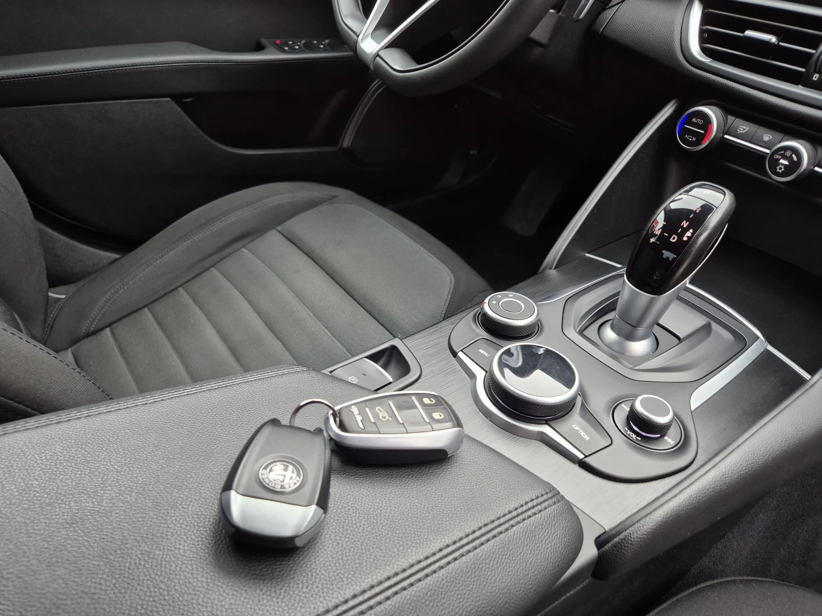 Alfa Romeo Giulia 2.2JTD* NAVI* AUTOMAT | Mobile.bg � ����������� 10