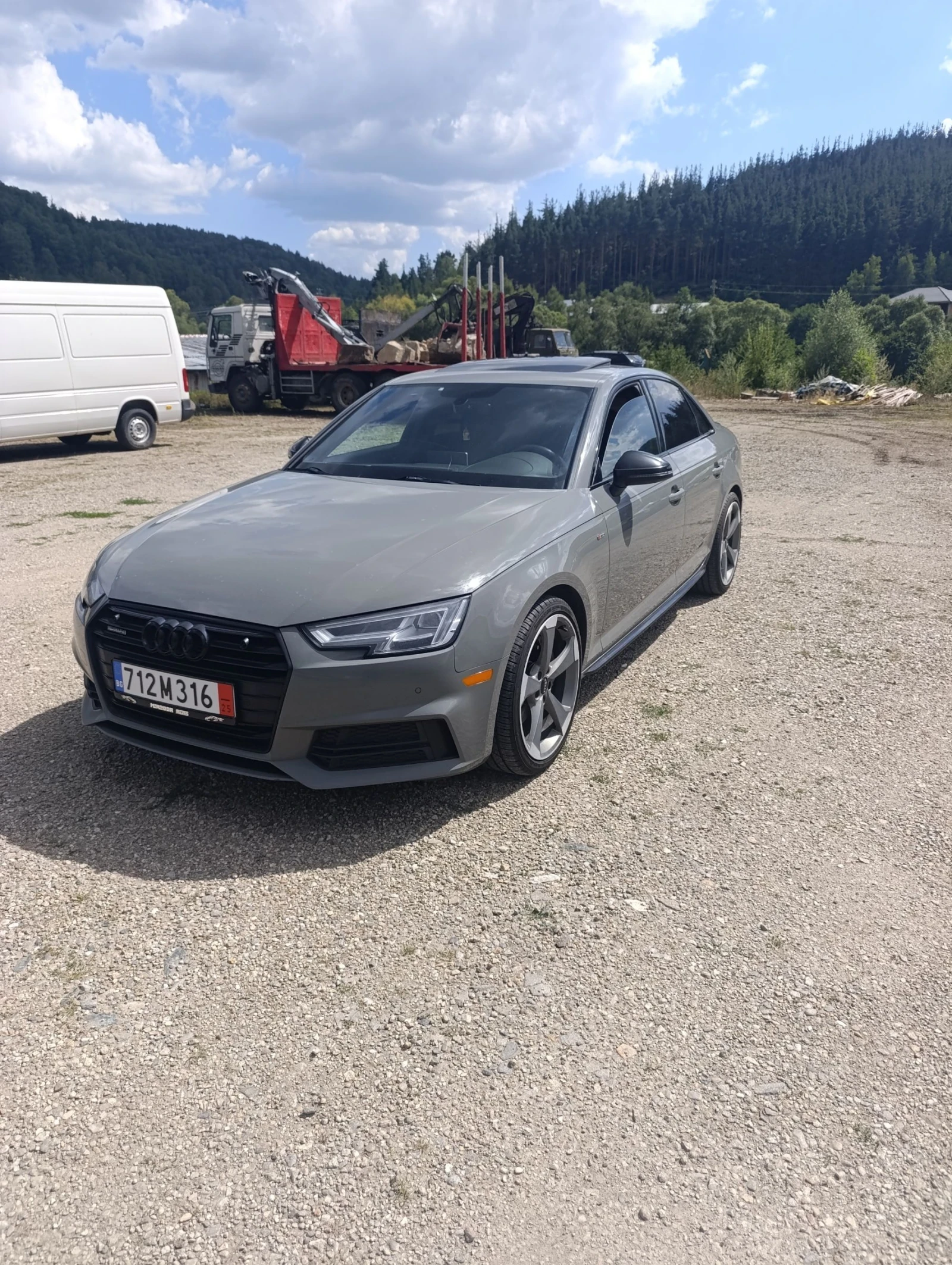 Audi A4 s line