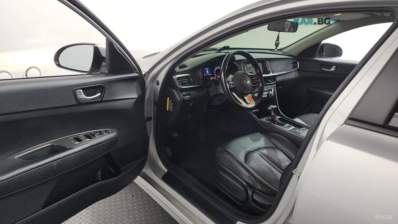 Kia K5 * KEYLESS* Camera* ПОДГРЕВ* , снимка 10 - Автомобили и джипове - 55061893