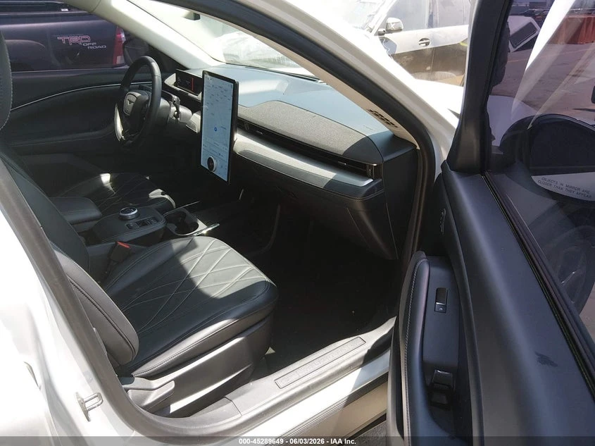 Ford Mustang Mach-E Select, снимка 5 - Автомобили и джипове - 55127045