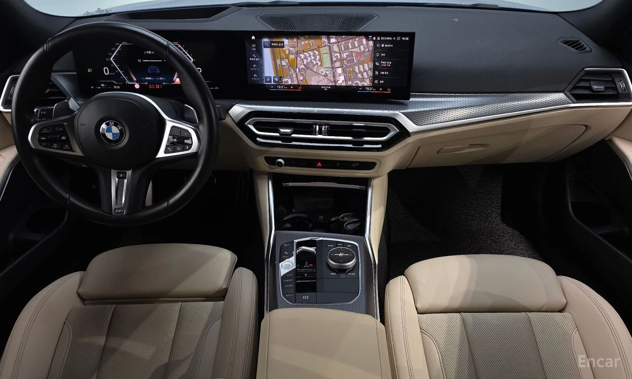 BMW 320 i M SPORT* DISTRONIC* HEAD-UP* ПОДГРЕВ* ОБДУХВАНЕ*, снимка 8 - Автомобили и джипове - 55219944