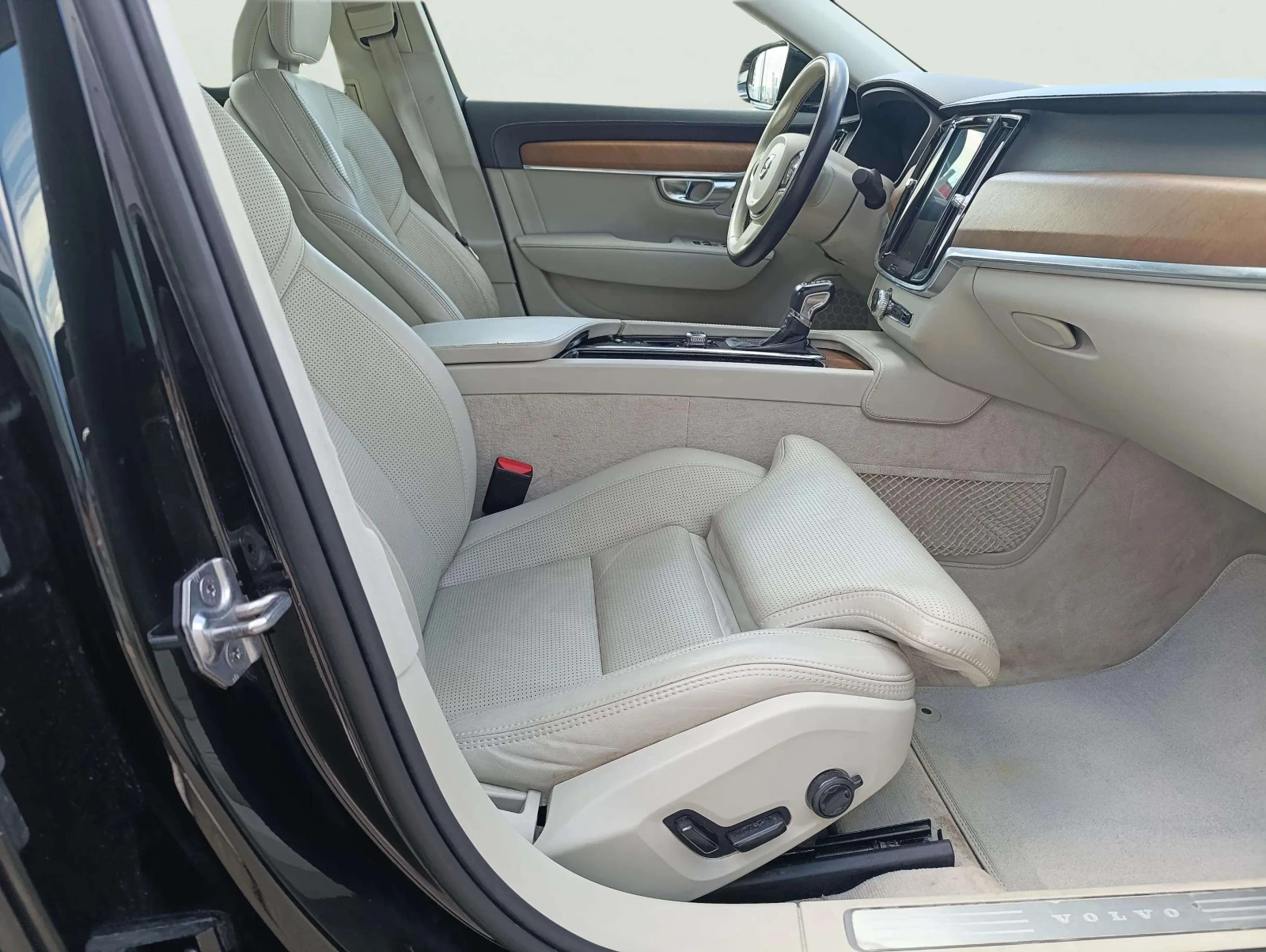 Volvo S90 2.0 D5, снимка 9 - Автомобили и джипове - 55287438