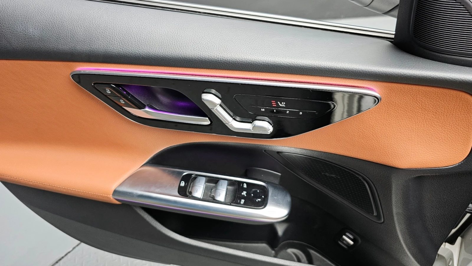 Mercedes-Benz C 300 4MATIC Avantgarde, снимка 10 - Автомобили и джипове - 55461084