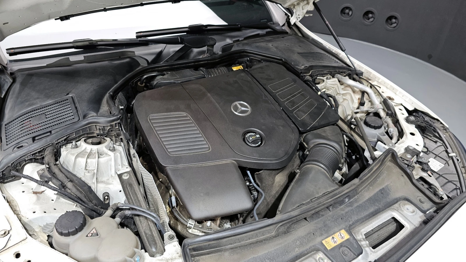 Mercedes-Benz C 300 4MATIC Avantgarde, снимка 6 - Автомобили и джипове - 55461084