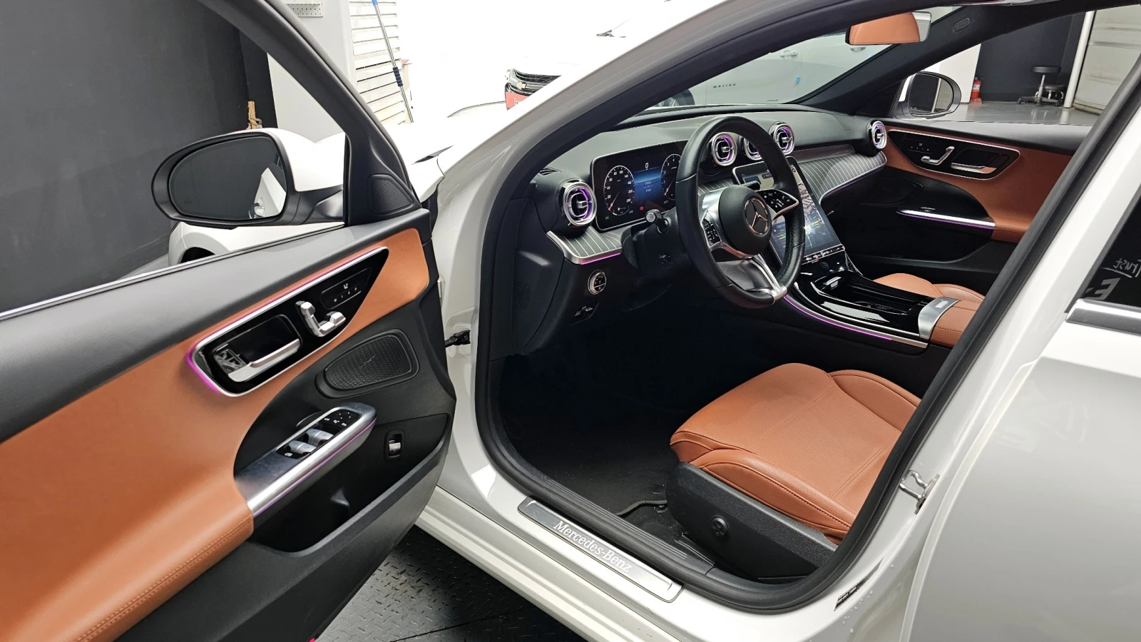Mercedes-Benz C 300 4MATIC Avantgarde, снимка 9 - Автомобили и джипове - 55461084