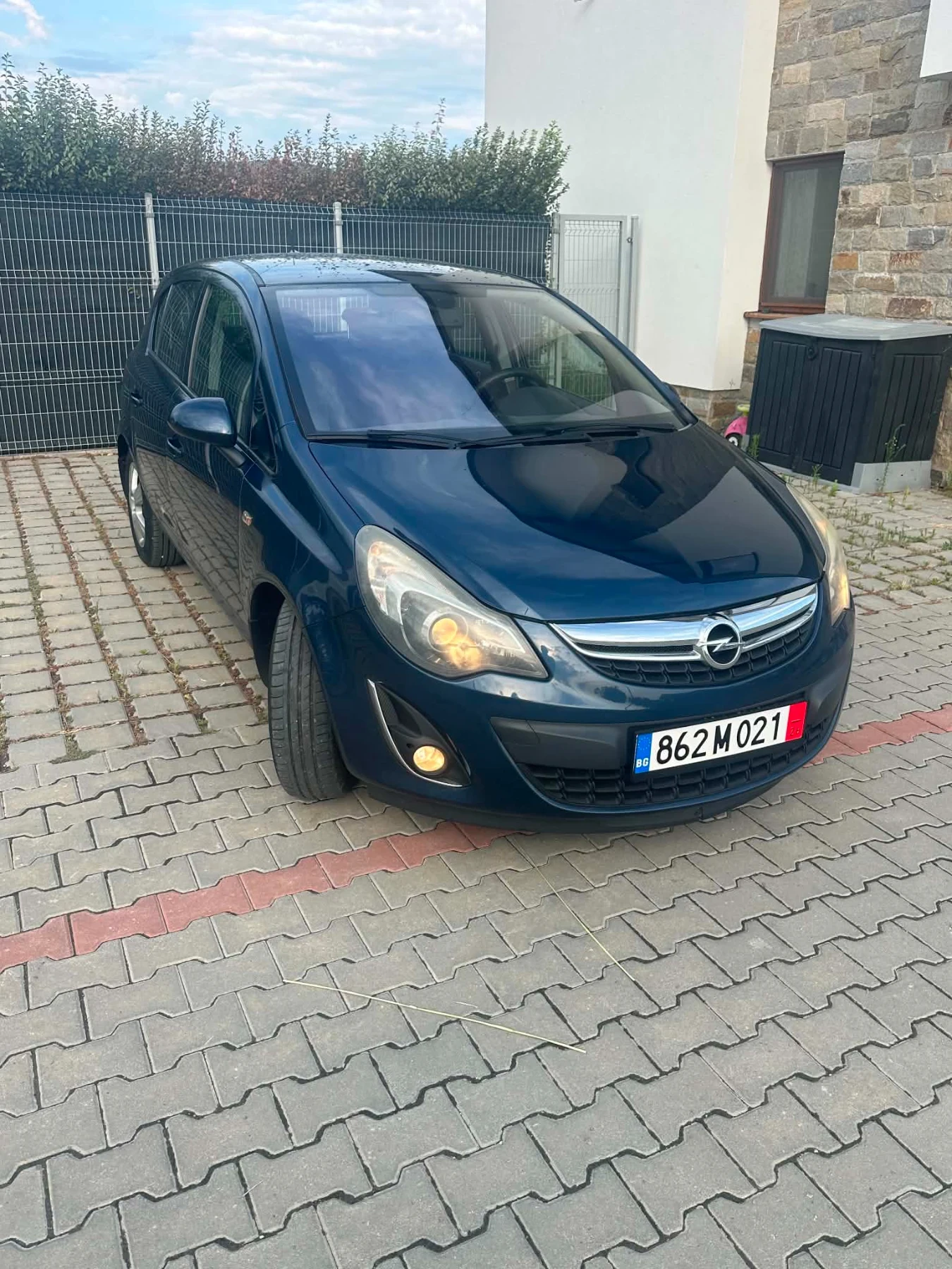 Opel Corsa, снимка 2 - Автомобили и джипове - 55950218