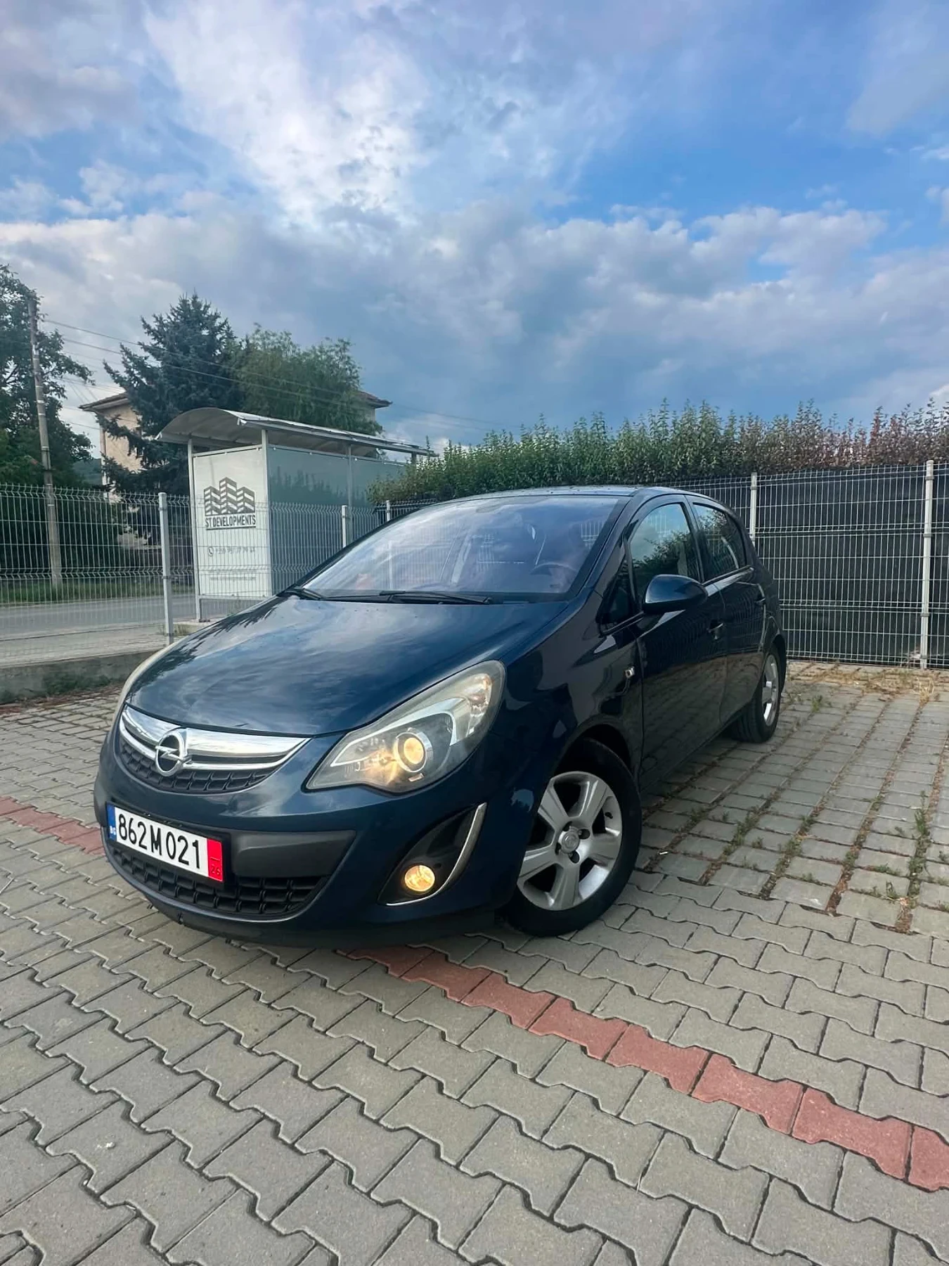 Opel Corsa, снимка 9 - Автомобили и джипове - 55950218