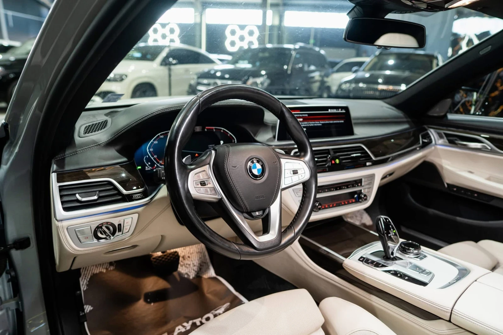 BMW 730 D XDRIVE LONG LED HUD 360 H&K ЛИЗИНГ 100%, снимка 12 - Автомобили и джипове - 56193583