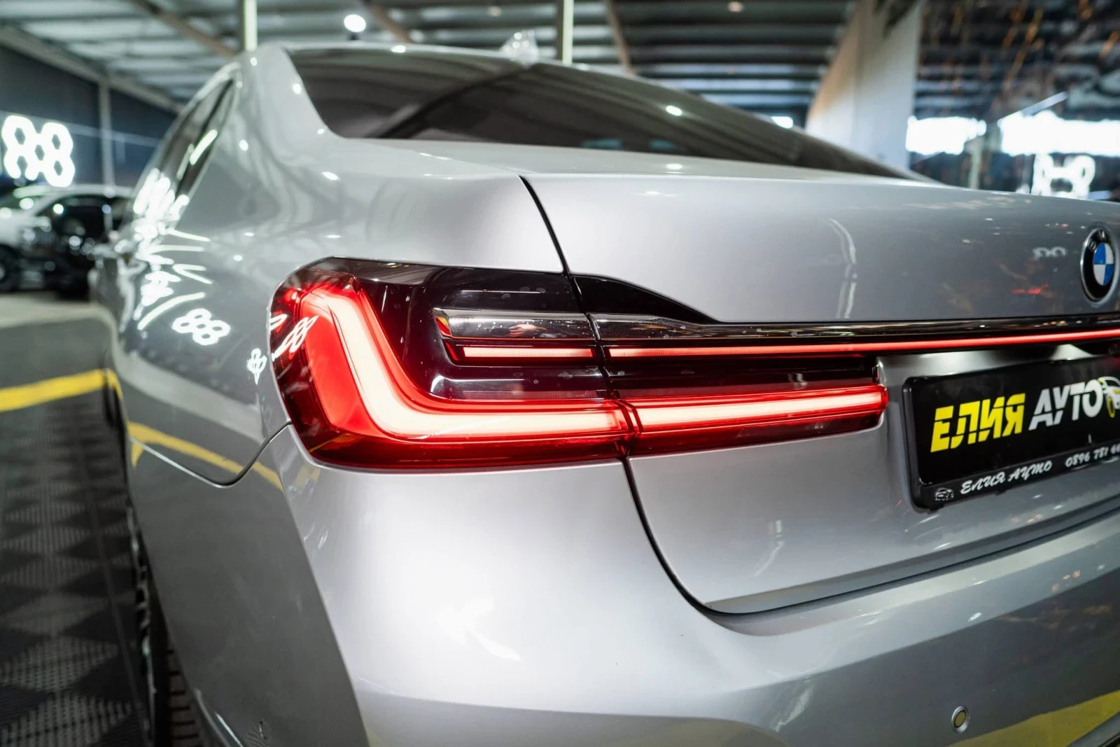 BMW 730 D XDRIVE LONG LED HUD 360 H&K ЛИЗИНГ 100%, снимка 9 - Автомобили и джипове - 56193583