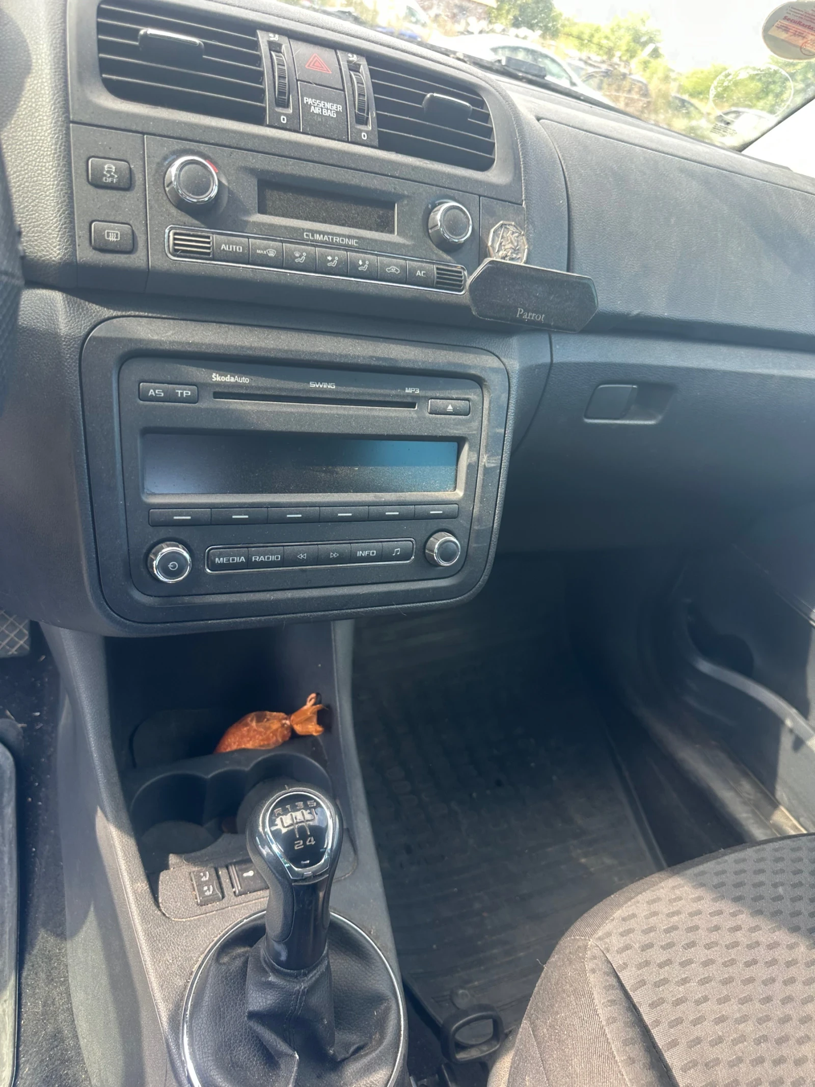 Skoda Roomster 1.6, снимка 9 - Автомобили и джипове - 56197819