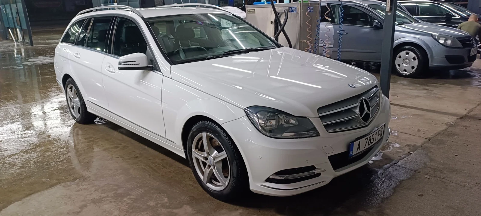 Mercedes-Benz B 250 4 matic, снимка 2 - Автомобили и джипове - 56707876
