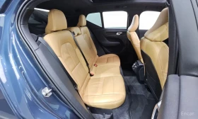Volvo XC40 B4 Inscription| HARMAN/KARDON| PANO| ПОДГРЕВИ| , снимка 11