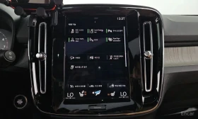 Volvo XC40 B4 Inscription| HARMAN/KARDON| PANO| ПОДГРЕВИ| , снимка 16