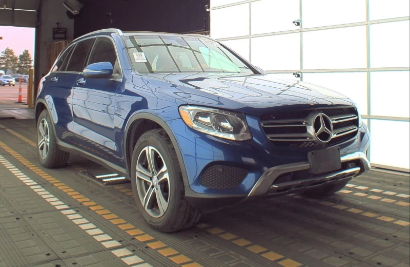 Mercedes-Benz GLC 300 4MATIC* Burmester* Подгрев* Камери* М.точка, снимка 3 - Автомобили и джипове - 47409985