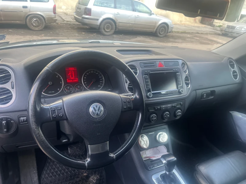 VW Tiguan, снимка 3 - Автомобили и джипове - 48952133