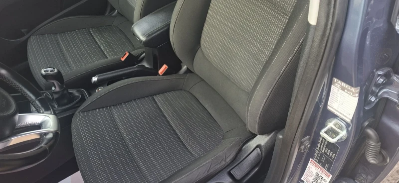 Kia Stonic 1.4 ГАЗ/БЕНЗИН, снимка 9 - Автомобили и джипове - 52362949