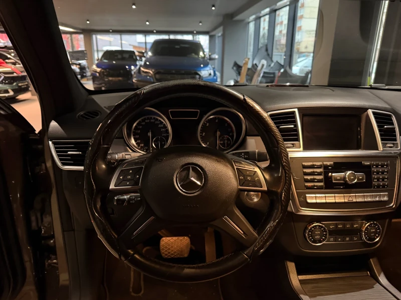 Mercedes-Benz ML 350 d 4M, снимка 10 - Автомобили и джипове - 52563980
