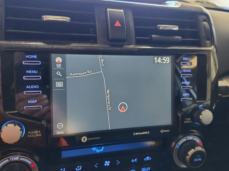 Toyota 4runner CARFAX* АВТОФИНАНСИРАНЕ БЕЗ ПЪРВОНАЧАЛНА ВНОСКА, снимка 9 - Автомобили и джипове - 52721397