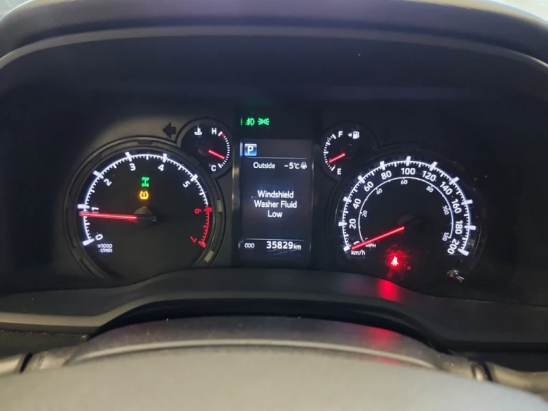 Toyota 4runner CARFAX* АВТОФИНАНСИРАНЕ БЕЗ ПЪРВОНАЧАЛНА ВНОСКА, снимка 8 - Автомобили и джипове - 52721397