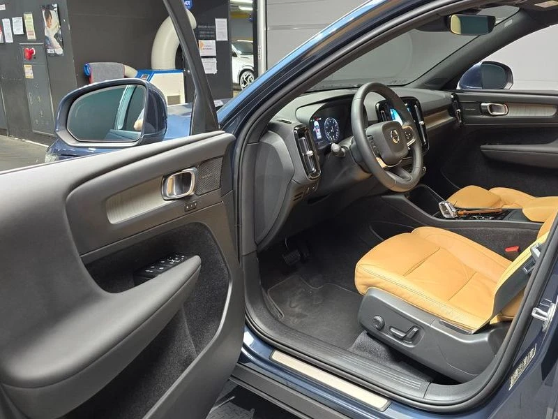 Volvo XC40 2.0 Automatic, снимка 10 - Автомобили и джипове - 55813421