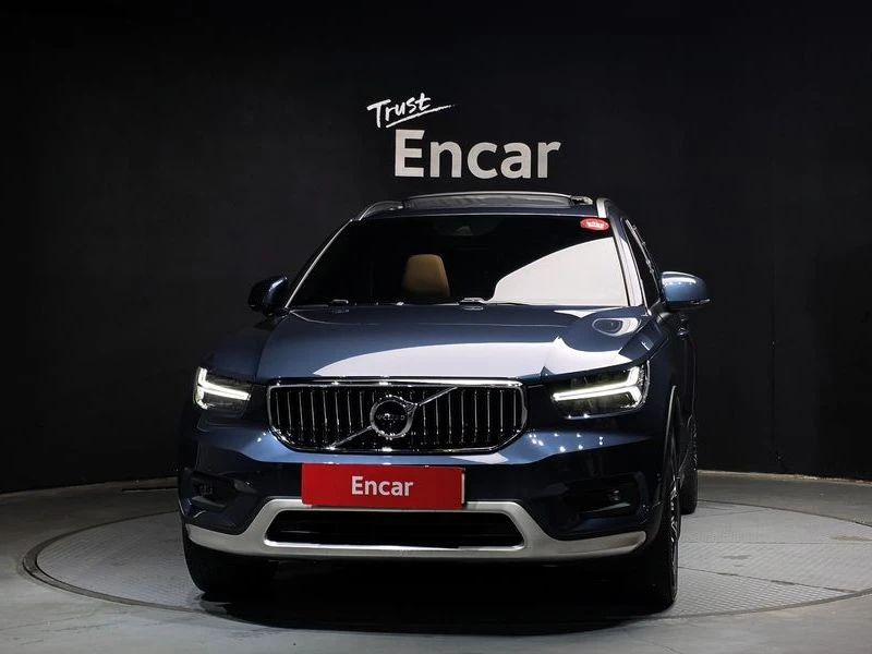 Volvo XC40 2.0 Automatic, снимка 3 - Автомобили и джипове - 55813421